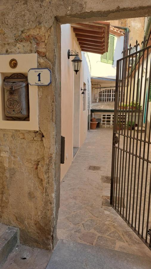Casina Di Alice Vinci Exterior foto
