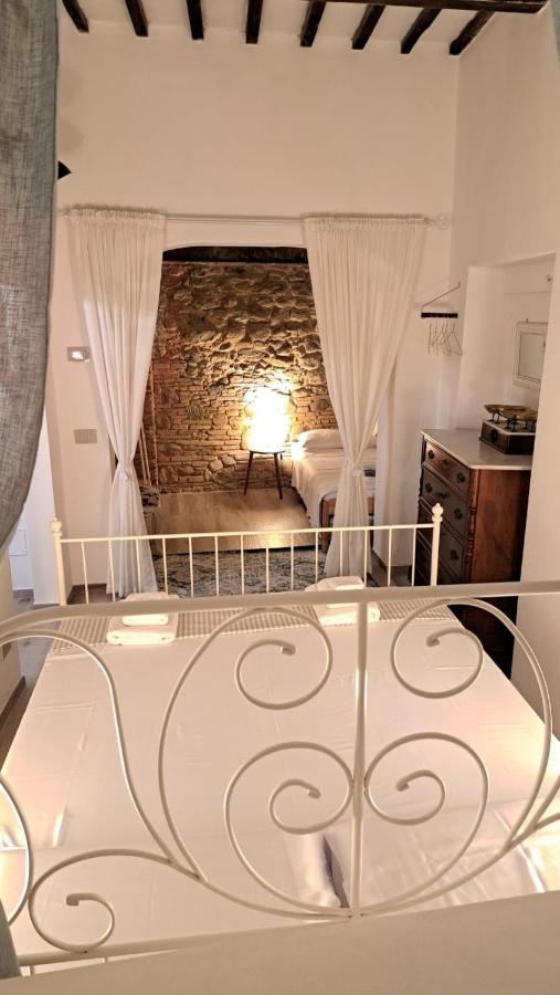 Casina Di Alice Vinci Exterior foto
