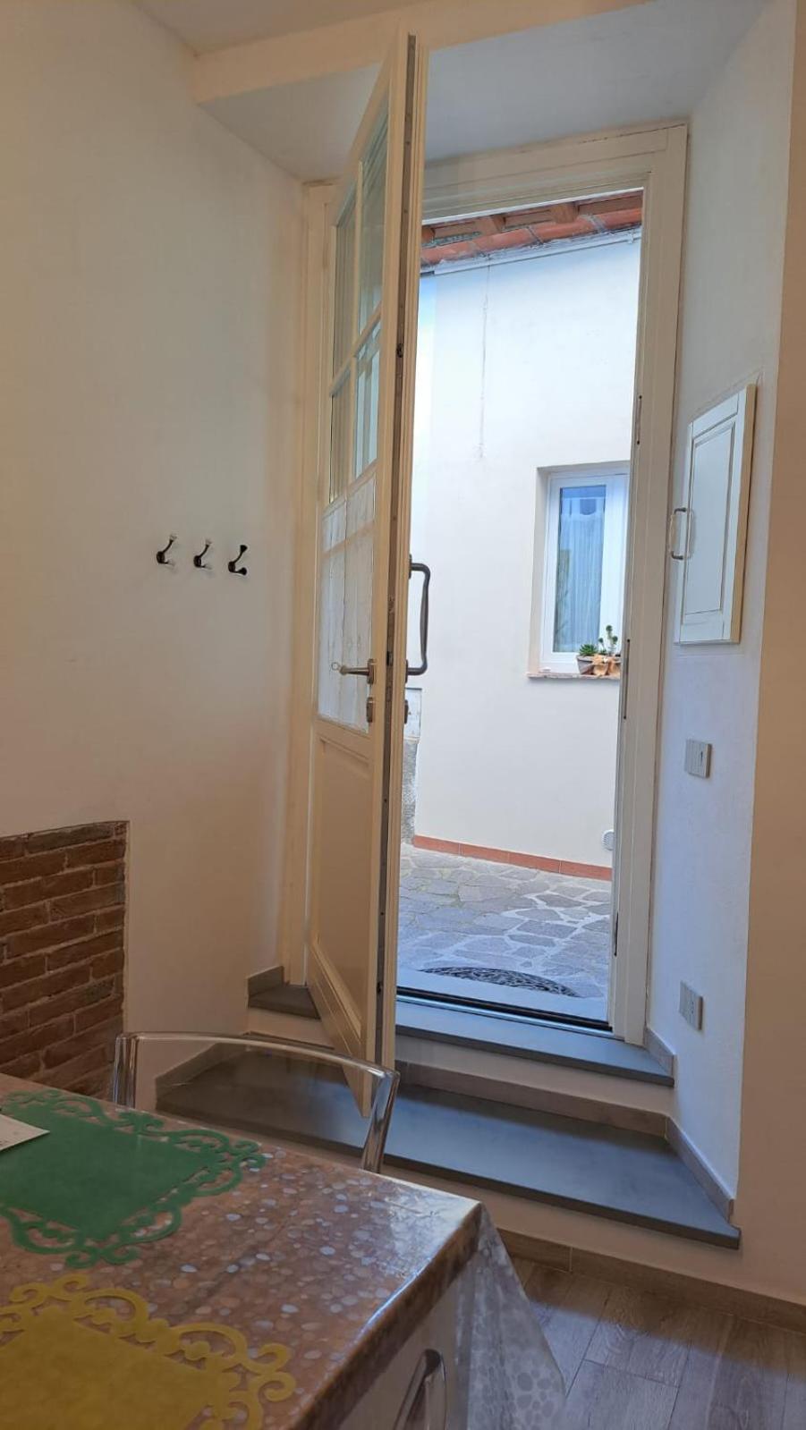 Casina Di Alice Vinci Exterior foto